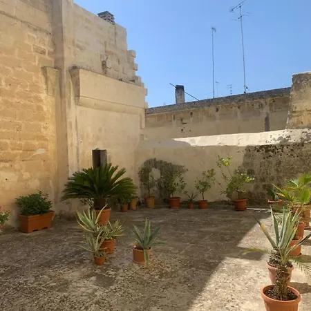 Al Vico Dei Sotterranei